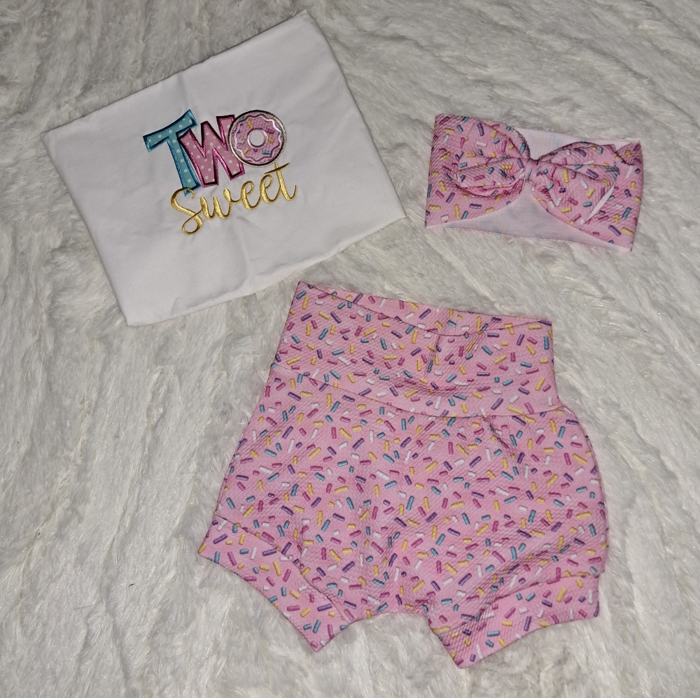 Girl, two sweet sprinkles set